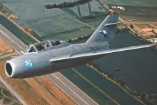 Voo a jato MiG-15 na República Tcheca - 15 minutos