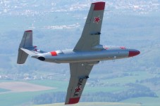 Voo em Avião a Jato L-29 Delfín - Sliač, Eslovaquia (20 min)